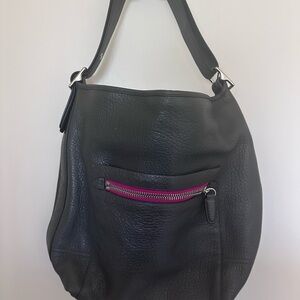 Coach No H1220-19913 Black and Pink Textured Shoulder Bag